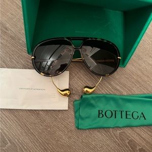 Bottega Veneta Drop Aviator Sunglasses